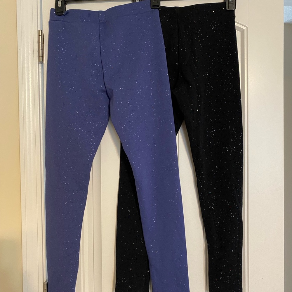 Old navy Fleece leggings sizes 10/12 sold togetherr one black and blue